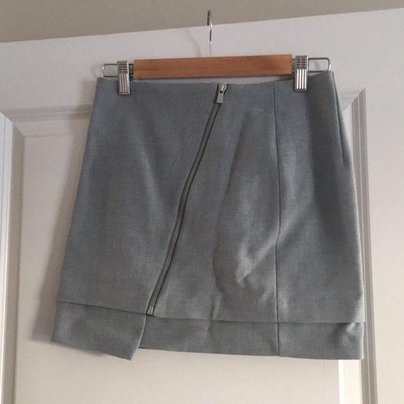 Asymmetrical mini skirt with zipper - Picture 1 of 1